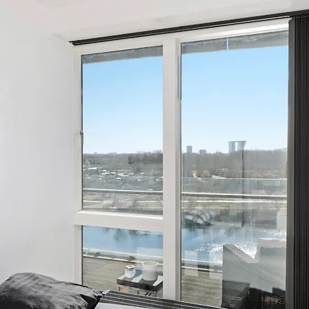Copenhagen Unique Waterfront Penthouse Appartement *